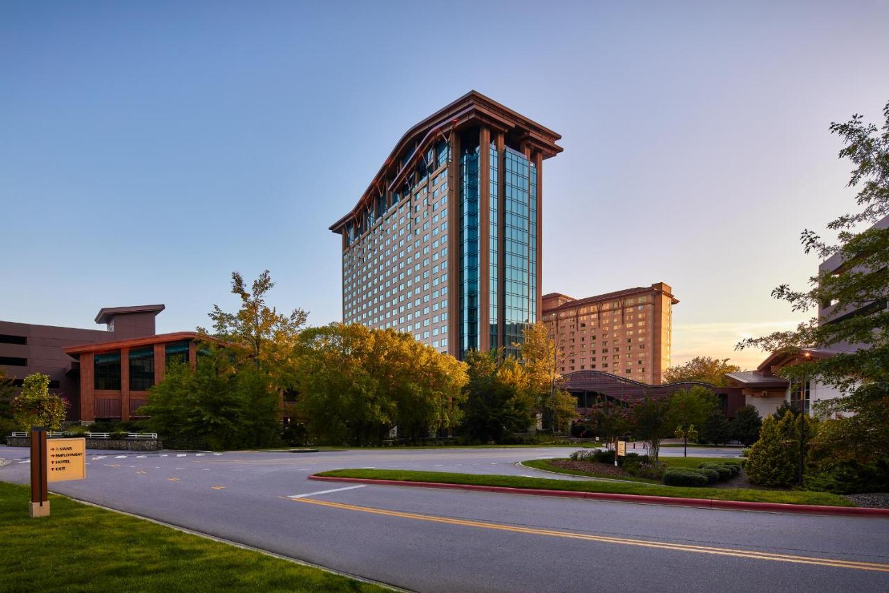 Harrah'S Cherokee Casino Resort Exterior photo